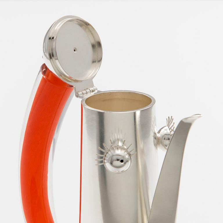 A sterling silver decanter "Barefooted" with a glass handle. Ru Runeberg 2007/2020.