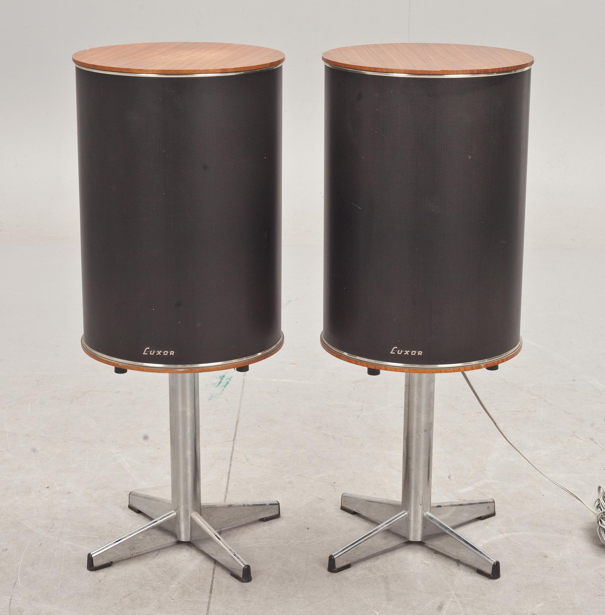 HÖGTALARE, ett par, Luxor, 1900-talets andra hälft.