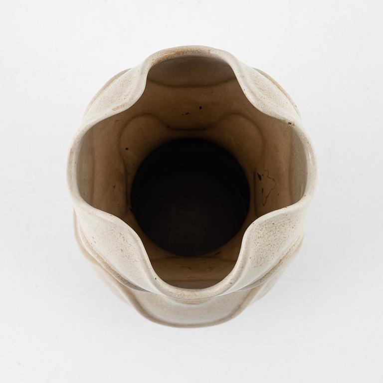 Ewald Dahlskog, a ceramic vase, Bo Fajans.
