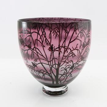 Jette Jörgensen, bowl, cased glass, signed and dated 1989.