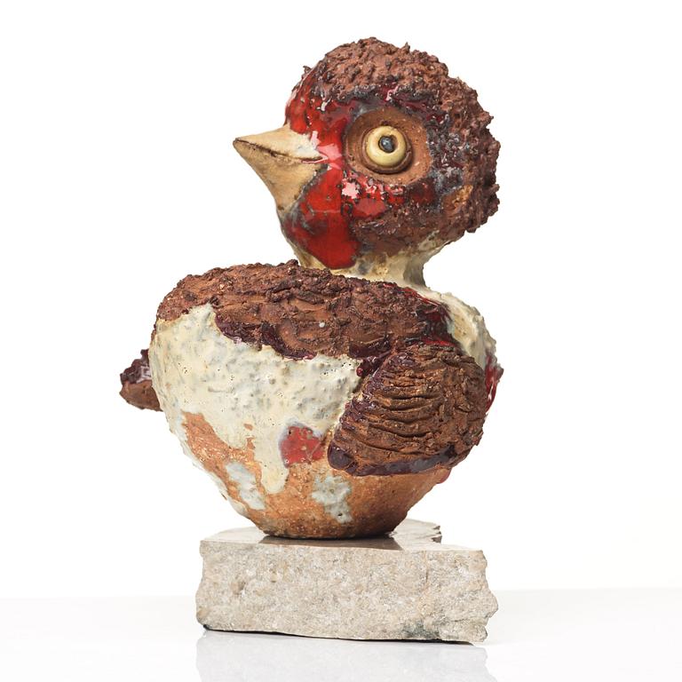 Tyra Lundgren, a stoneware sculpture of a bird, Sweden ca 1973.