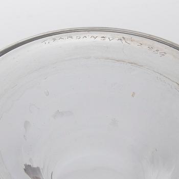 FLASKOR, 3 st, glas, "i-linjen", signerade T. Sarpaneva -2509, Iittala.