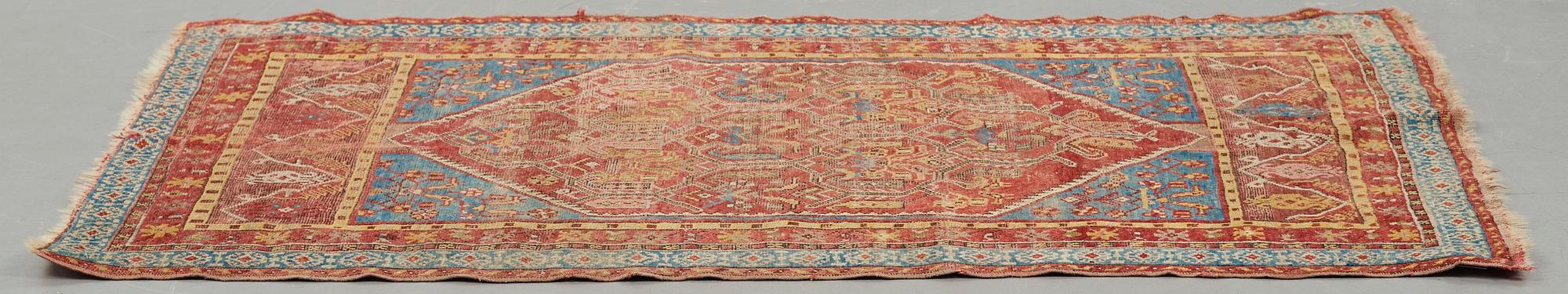 MATTA, antik Anatol, Osmanska riket, ca 154,5-158 x 99,5-102,5 cm (samt en kortsida med 1 cm slätväv).