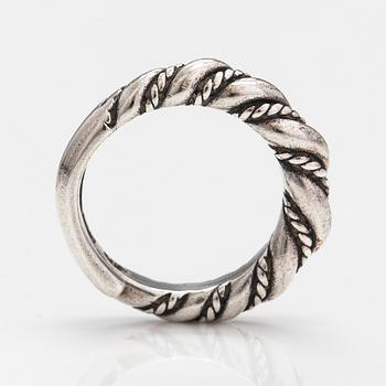 Halsband, ring och armband, silver. Helsingfors 1980-90-tal.