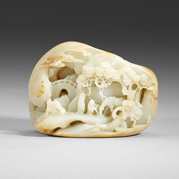 A finely carved Chinese nephrite sculpture, Qing dynasty (1644-1912).