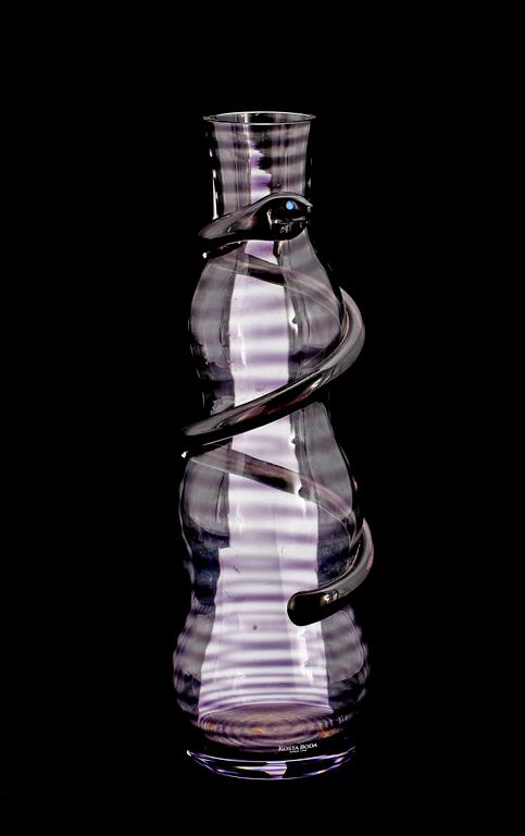 VAS, glas, Ulrica Hydman-Vallien, Kosta Boda.