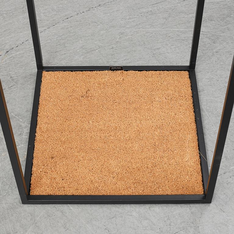 ALEXANDER LERVIK, "Atelier Floor Hanger", klädhängare, Design House Stockholm 2020.