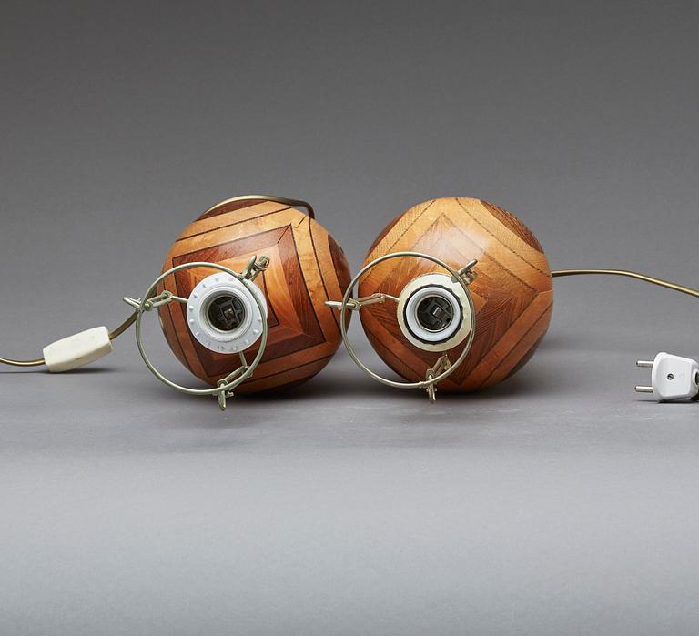 BORDSLAMPOR, ett par, 1970-tal.