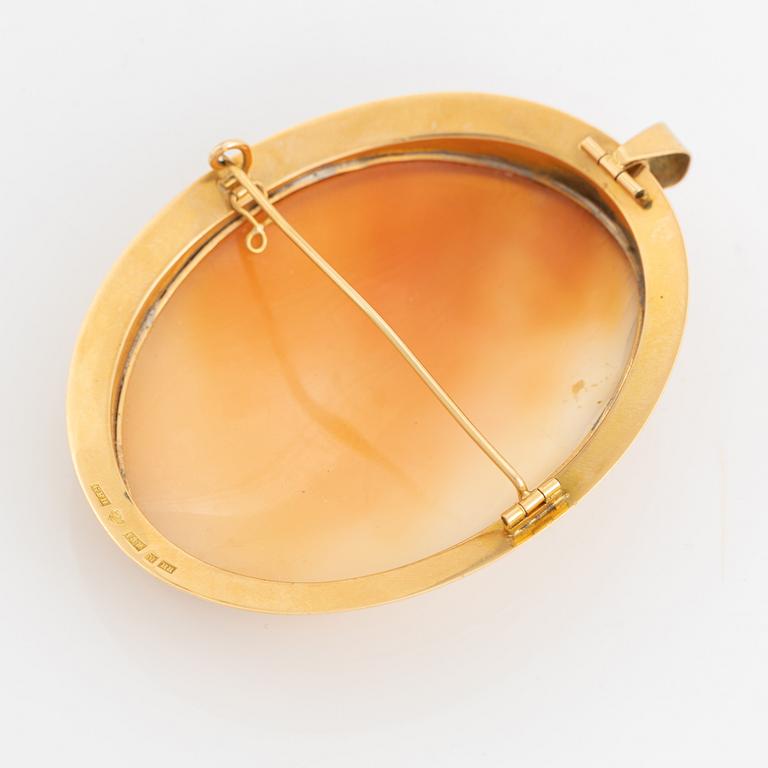 18K gold and carved shell cameo.