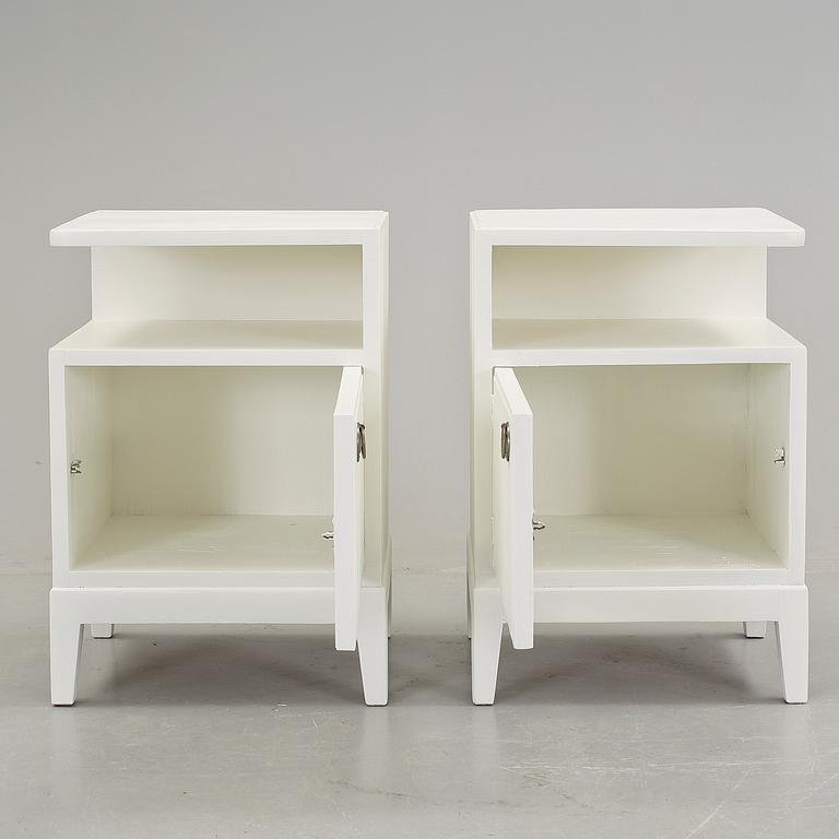 SÄNGBORD, ett par, 1930/40-tal.