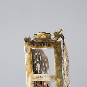 15 pieces of silver from the 19th and 20th century. Weight 684 gram.