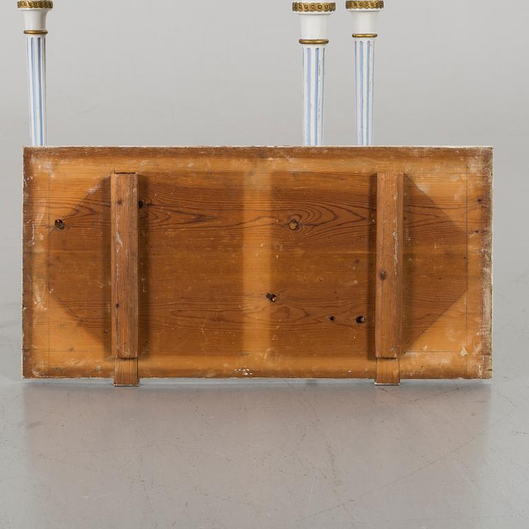 KONSOLBORD, gustavianskt Stockholmsarbete i Pehr Ljungs art, 1700-talets senare del..