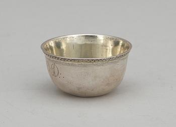 A Swedish 18th century parcel-gilt thumbler, makers mark of Johan Wickman, Hudiksvall (1750-1755 (1758)).