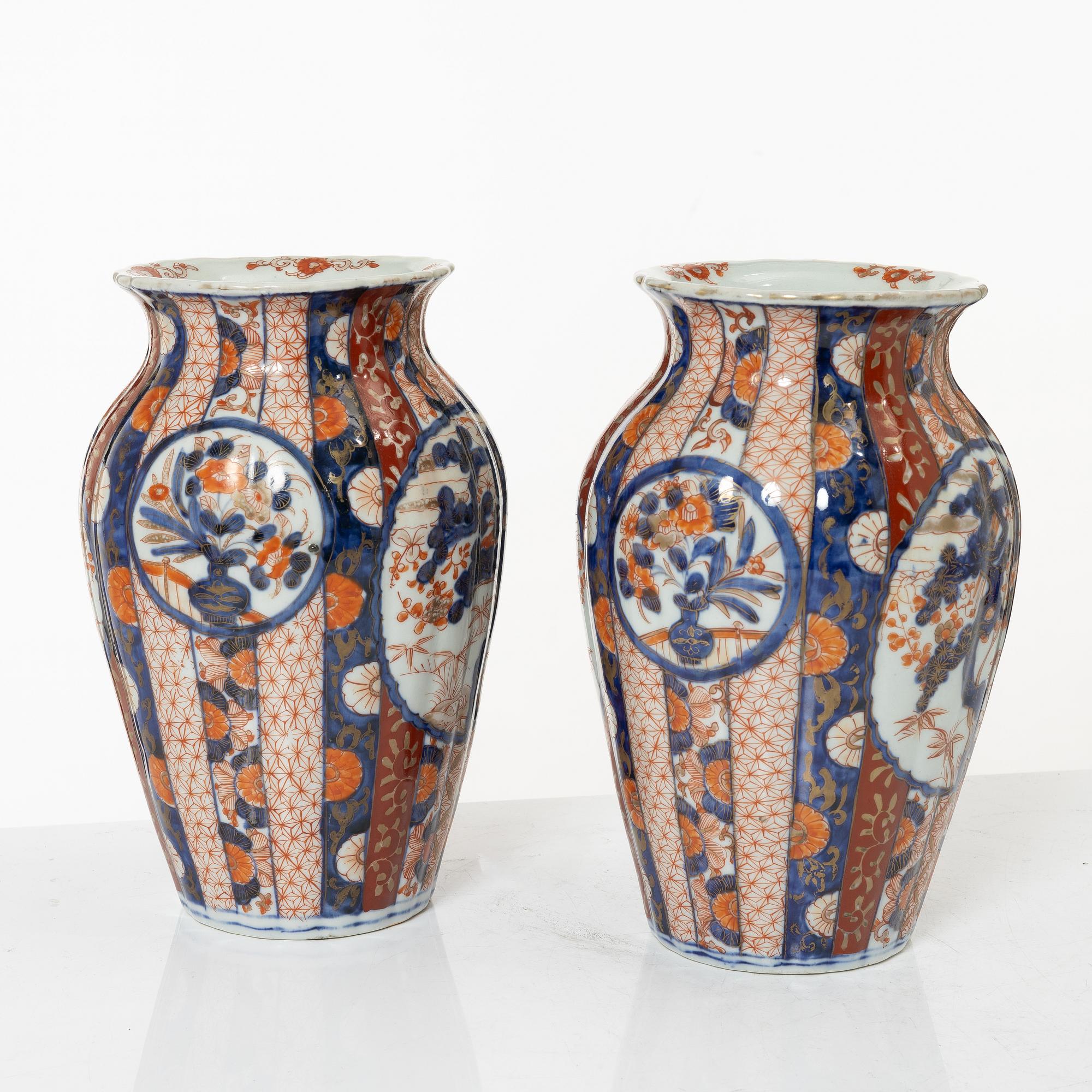 Vaser, ett par, porslin, Japan, Meiji (1868-1912.