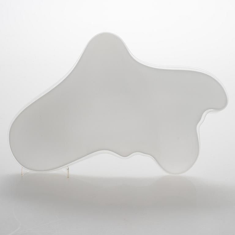 Alvar Aalto a '3028' dish signed Alvar aalto 417/1989.