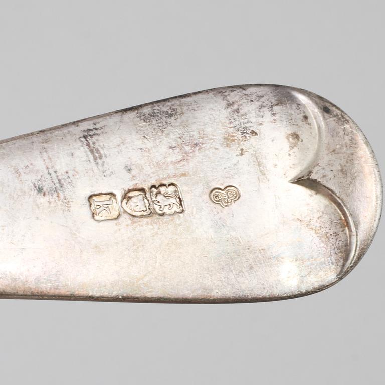 PARTI SILVER, 63 delar, mestadels Sverige, 1900-tal, total vikt ca 1050 g.