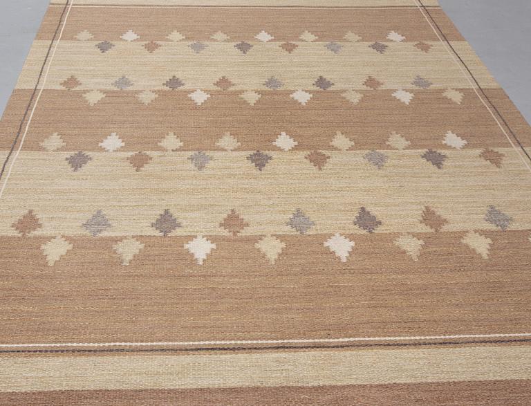 ULLA PARKDAL, A CARPET, flat weave, ca 301,5-302,5 x 201-202 cm, signerad UP.