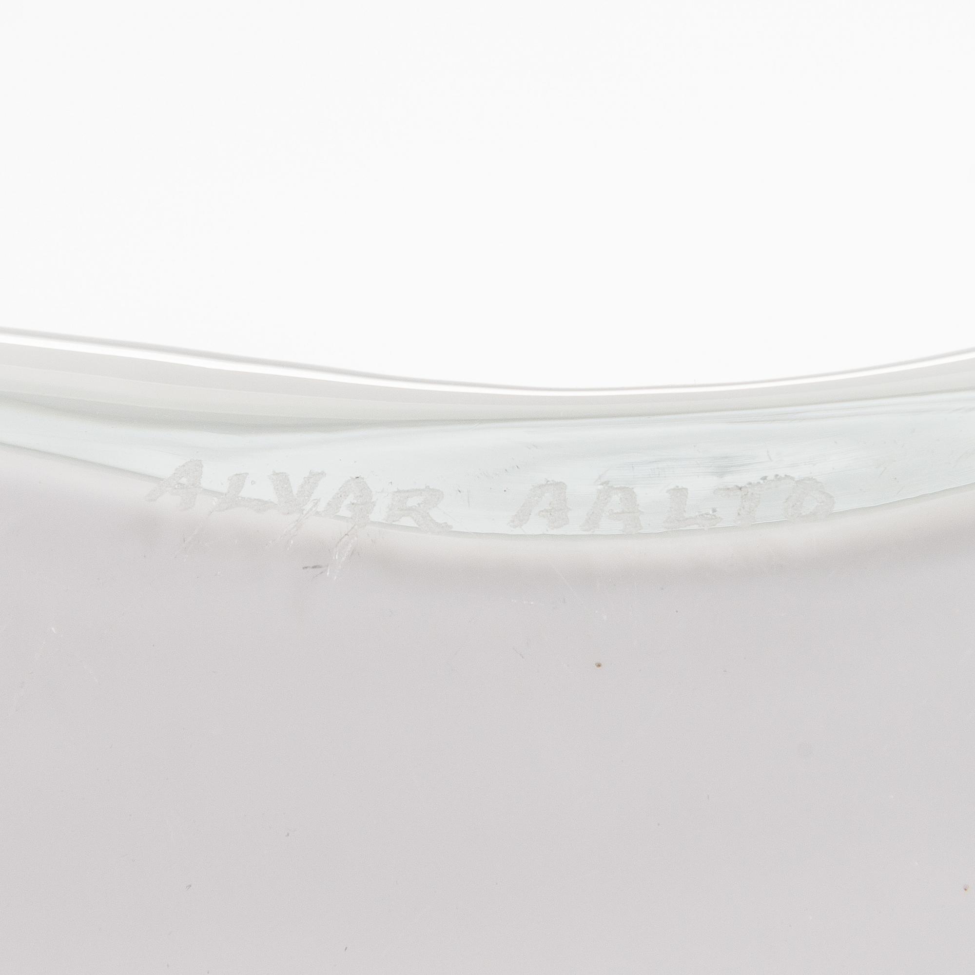 Alvar Aalto, vas, modell 3031 signerad Alvar Aalto.