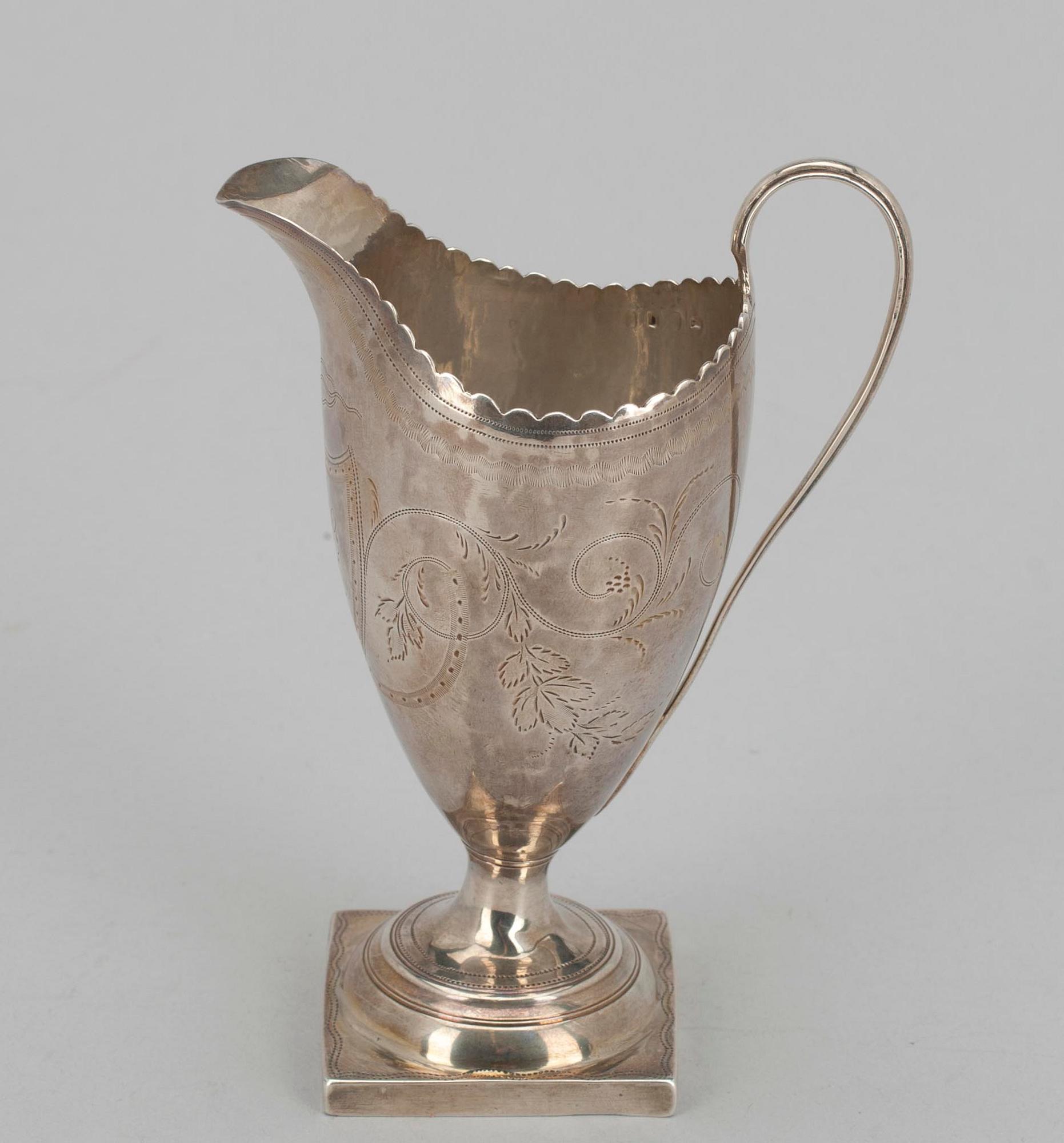 GRÄDDKANNA, silver, Smith & Hayter, London 1795. Tot. vikt. ca. 102 g.