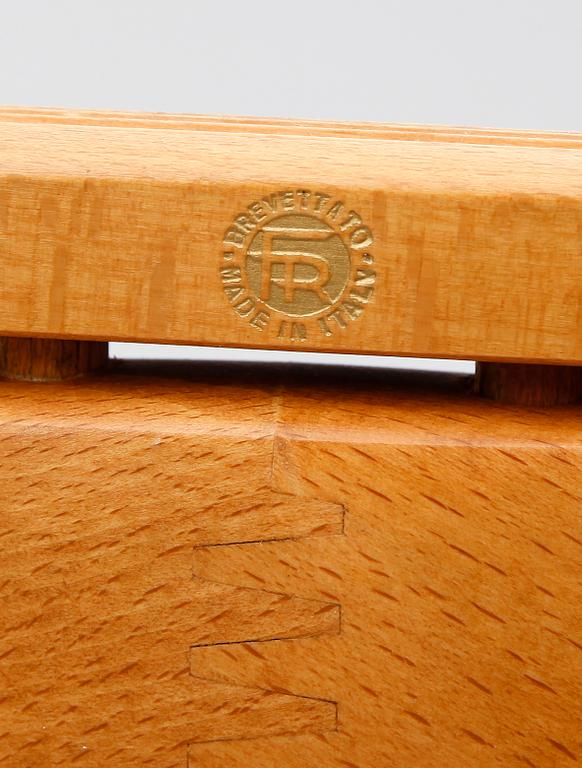 HERRBETJÄNTER, 2 st, 1 märkt FR, Italien, 1900-talets andra hälft.