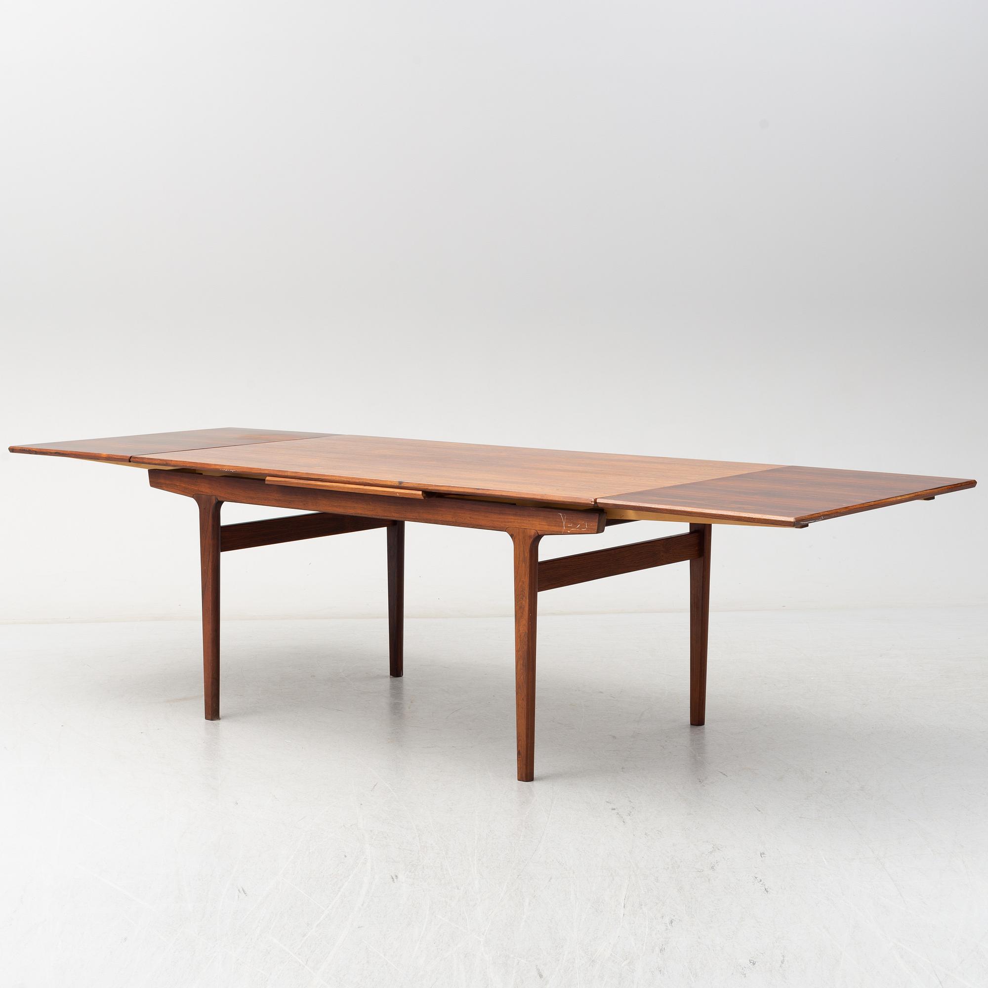 A second half of the 20th Century five piece dining suite, Vejle Stole & Möbelfabrik, Denmark.