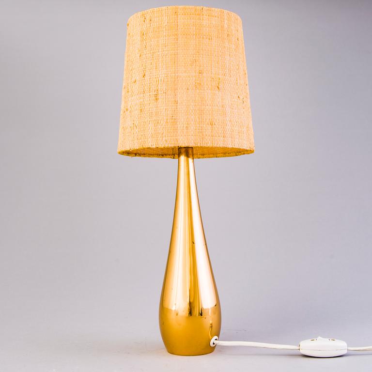 MAURI ALMARI, A mid-20th-century 'K 11-22' table lamp for Idman.