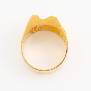 Björn Weckström, en ring, 18K guld och platina, Finland 1979. För Lapponia.