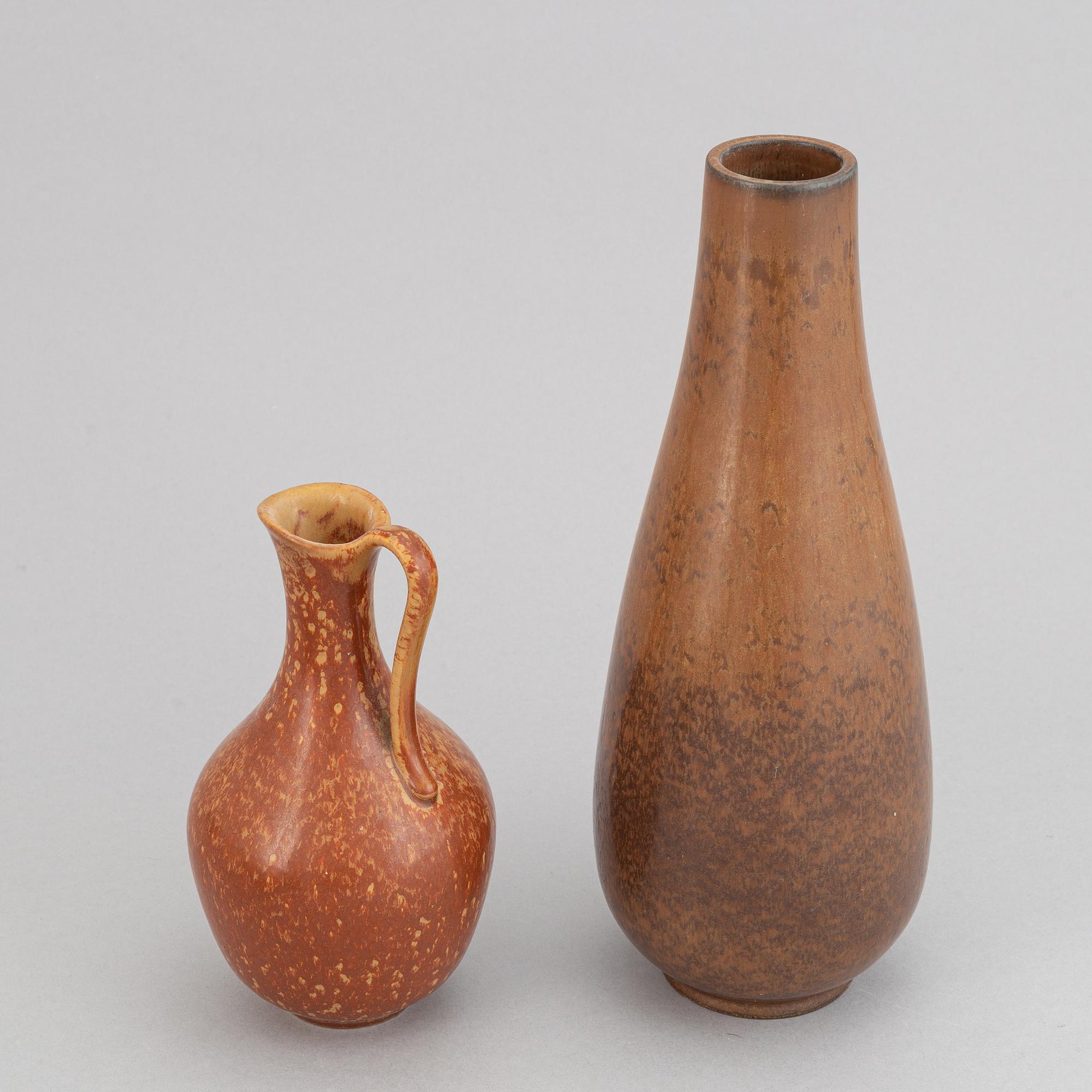 Gunnar Nylund, a set of two stoneware jugs, a bowl and a vase, Rörstrand, 1940's.