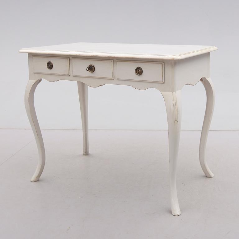 SKRIVBORD, rokokostil, 1900-talets första hälft.