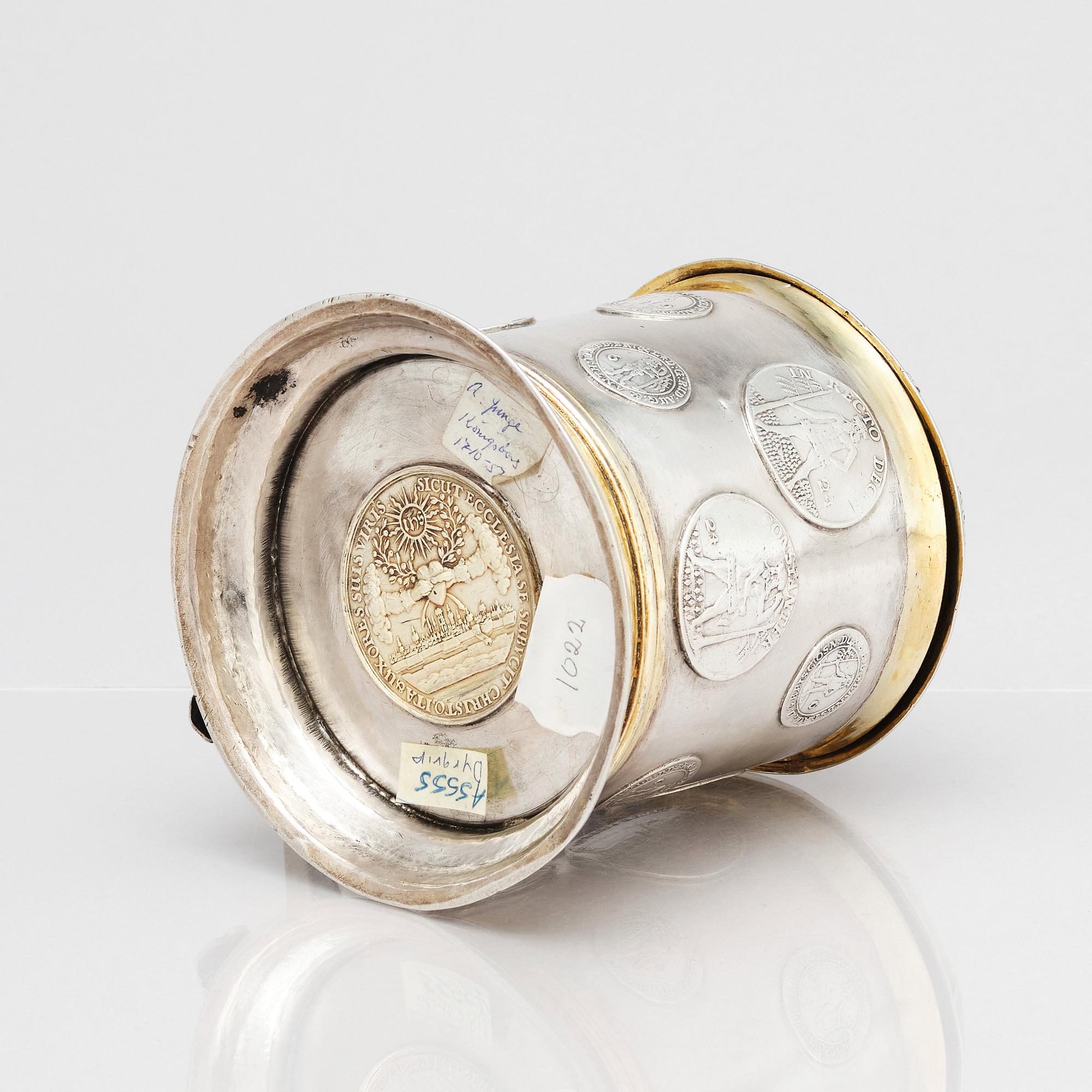 Andreas Junge I, dryckeskanna, delvis förgyllt silver, Königsberg, möjligen 1736.