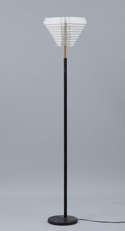 Alvar Aalto, GOLVLAMPA, A 805.