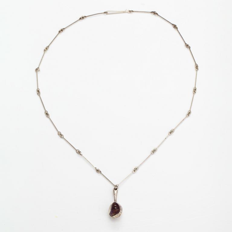 Björn Weckström, A sterling silver and acrylic necklace "Nectaris". Lapponia 1974.