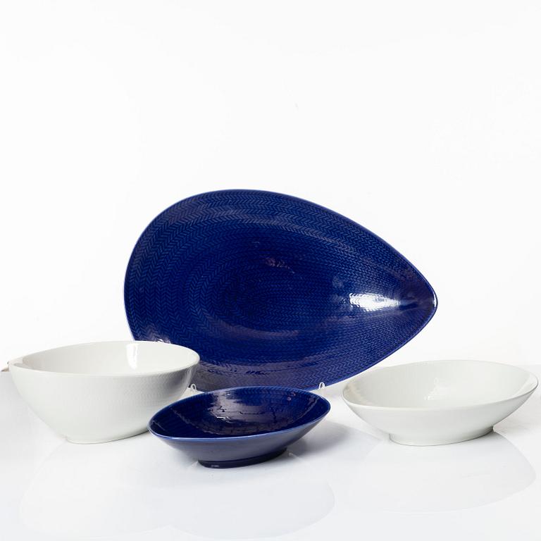 Hertha Bengtson, dinner and coffee service, 'Blå Eld', Rörstrand (63 pieces).