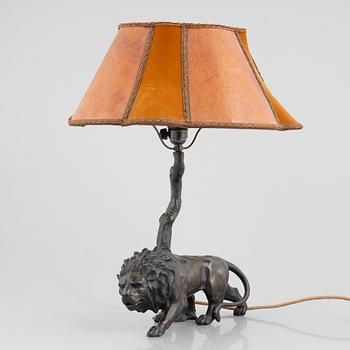 A table lamp, first half of the 20th century.