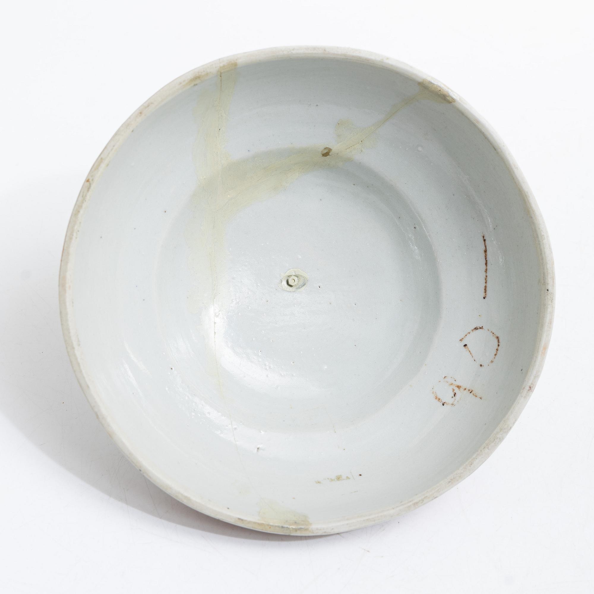 Värmefat med lock, porslin, Kina, Qingdynastin, 1800-tal.