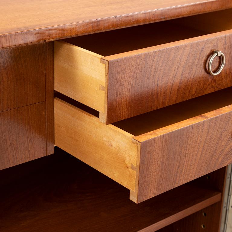 A Swedish Modern cabinet from Tranås Möbelfabrik AB, 1940's.