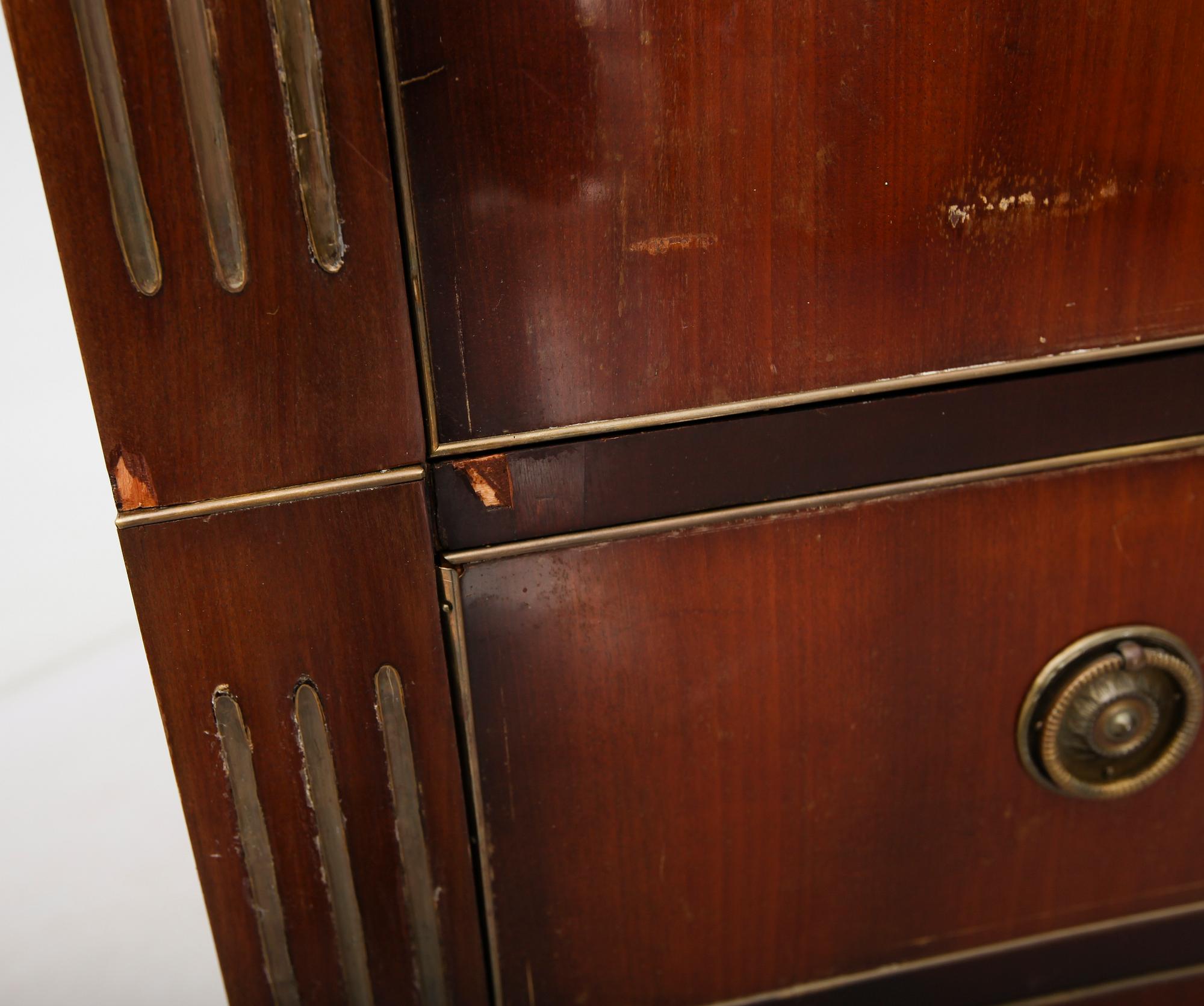 CHIFFONJÉ, gustaviansk stil, 1800-talets mitt.