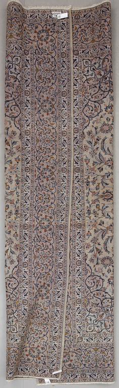 MATTA, Keshan, ca 358X250 cm.