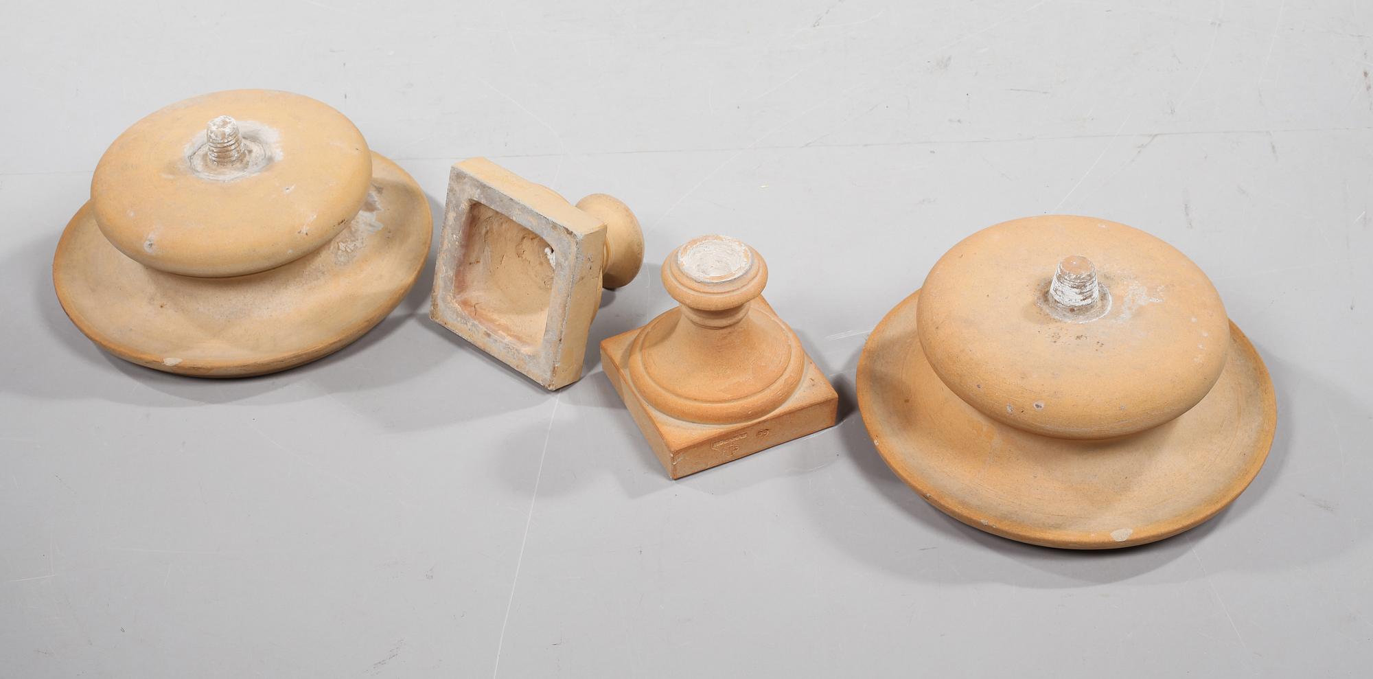 TRÄDGÅRDSURNOR, ett par, stengods, Höganäs, 1900-tal.