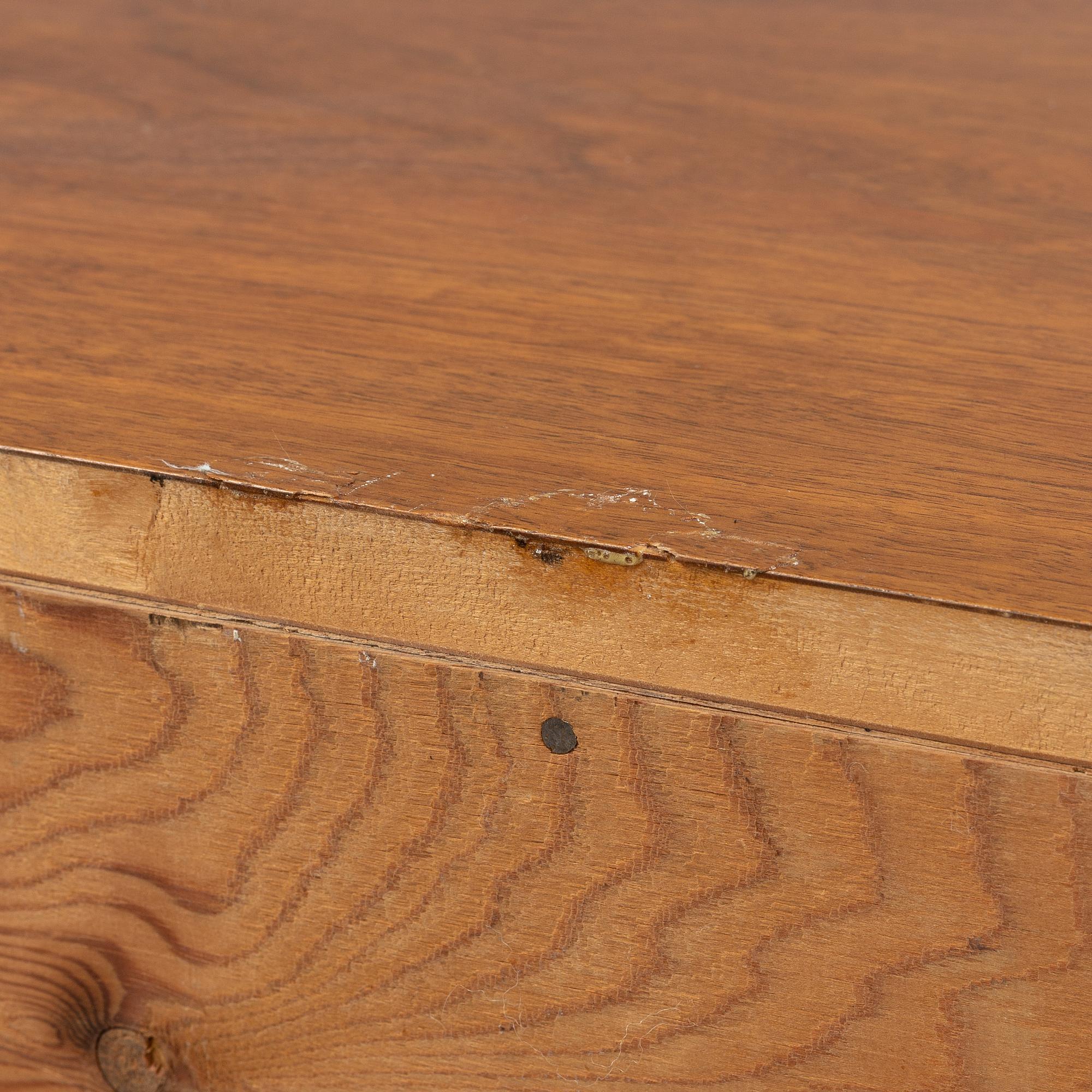 Skåp, Mjölby Intarsia, troligen. 1940-tal.