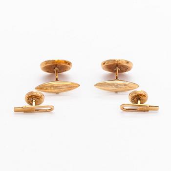 Cufflinks and shirt buttons, 14K gold, mother-of-pearl. Lindroos, Helsinki 1947.