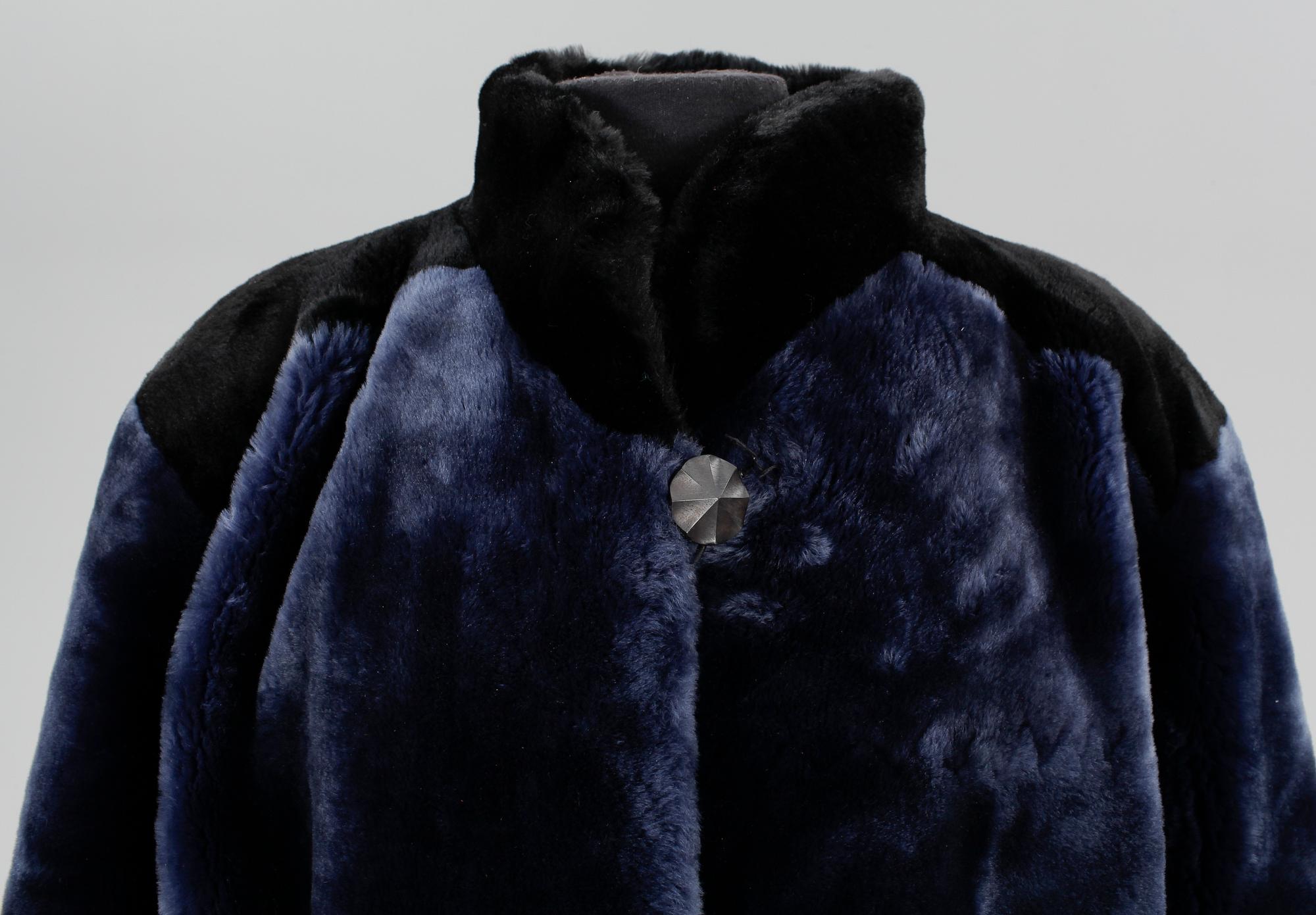 KAPPA, Yves Saint Laurent Fourrures.