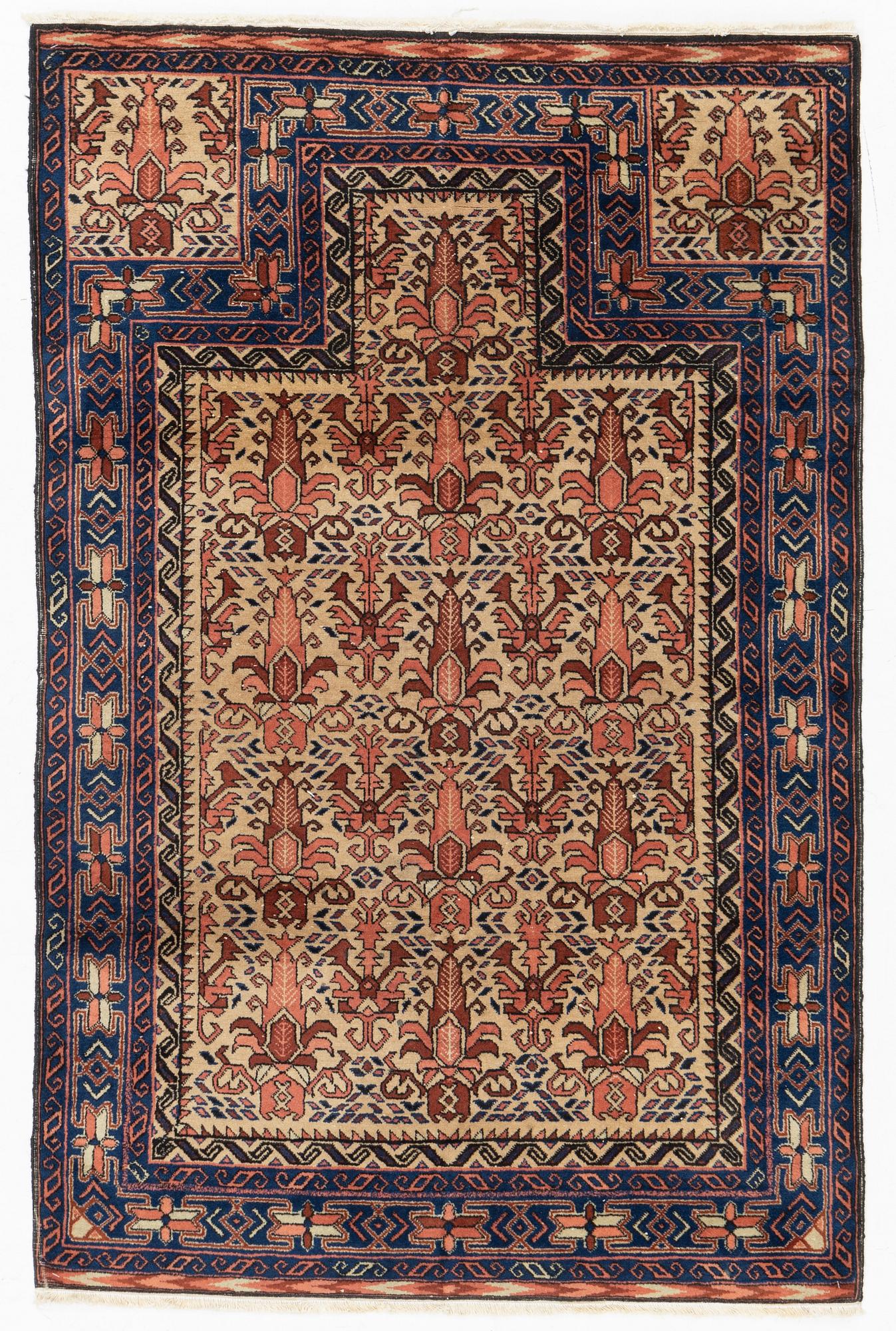 A West Persian rug, c. 152 x 100 cm.