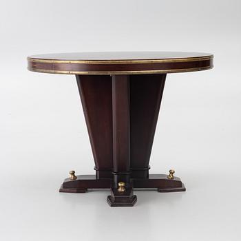 Occasional table, 20th century.
