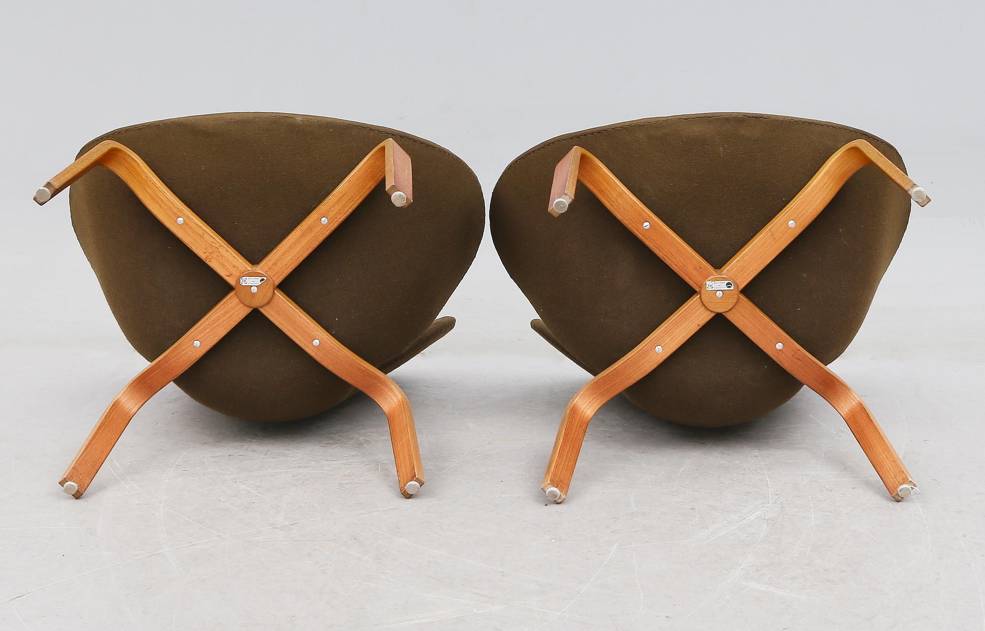FÅTÖLJER, 1 par, "Svanen", Arne Jacobsen, Fritz Hansen, Danmark 1960-tal.