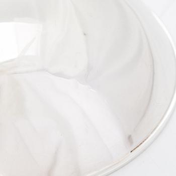 Pekka Piekäinen, a sterling silver cream jug and sugar bowl, J.A. Tarkiainen, Helsinki 1989.