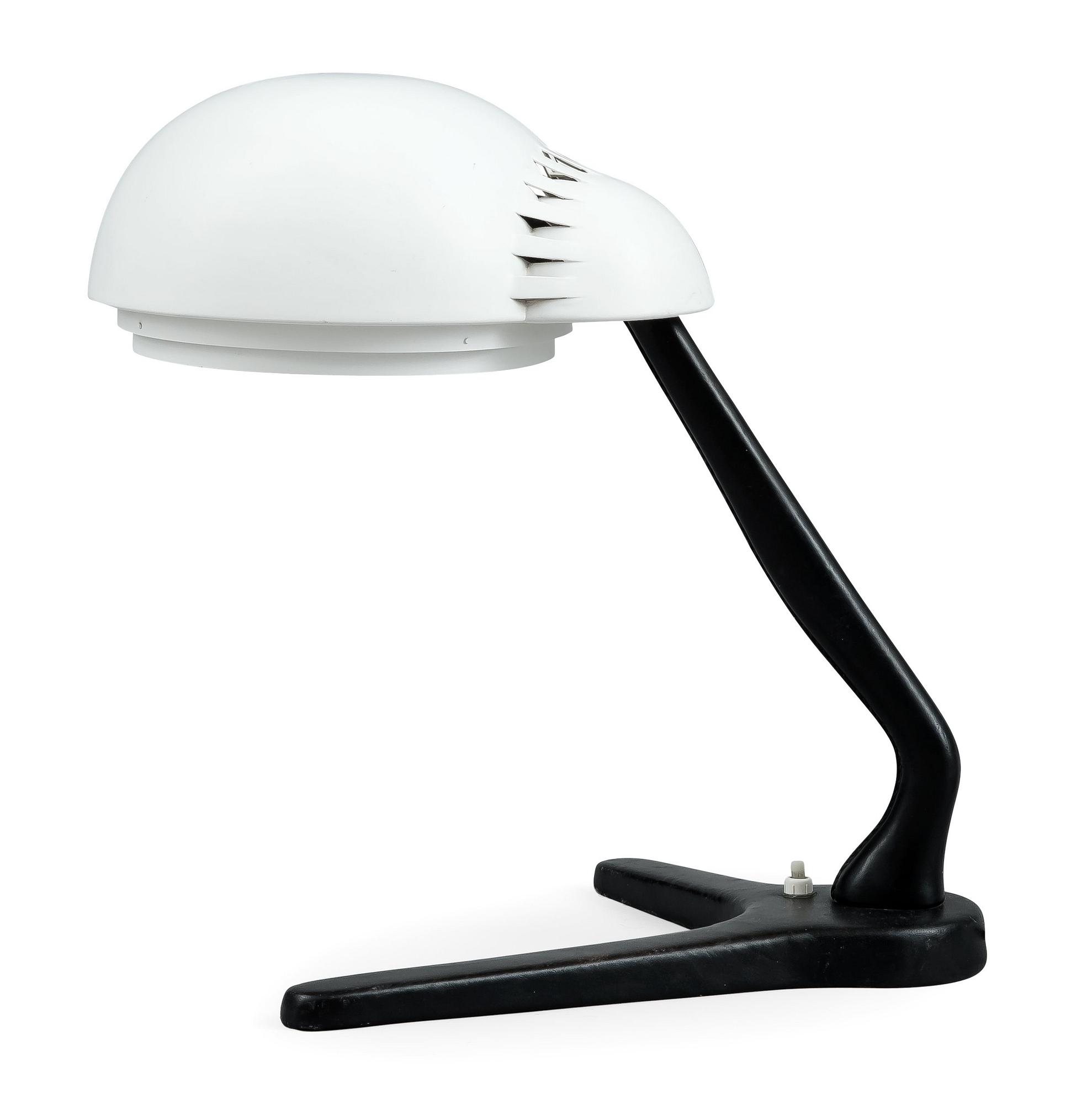 Alvar Aalto, BORDSLAMPA A704.