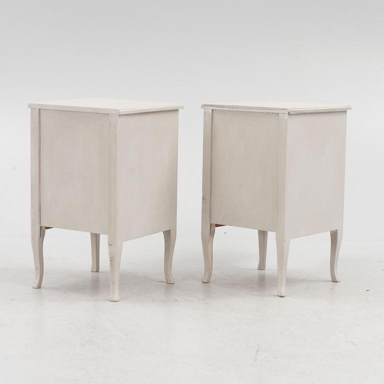 A pair of bedside tables, first half of the 20th Century.