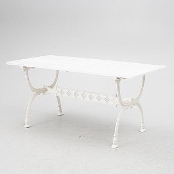 Trädgårdsgrupp, 4 delar, Byarum, 1900-talets andra hälft.