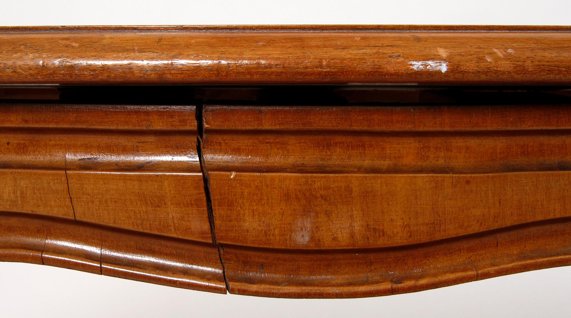 SALONGSBORD, nyrokoko, 1800-talets andra hälft.